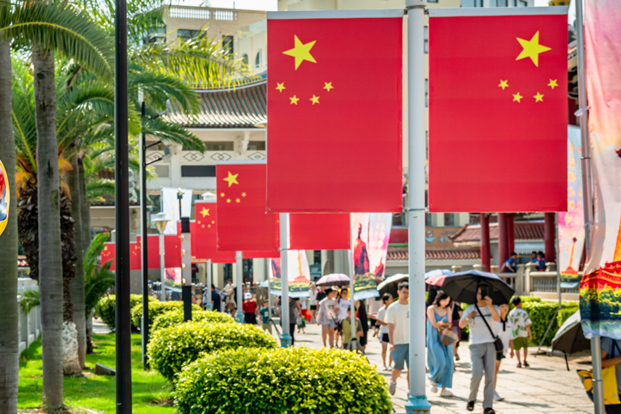厦门市集美区鳌园景区红红火火。陈瑞坤摄