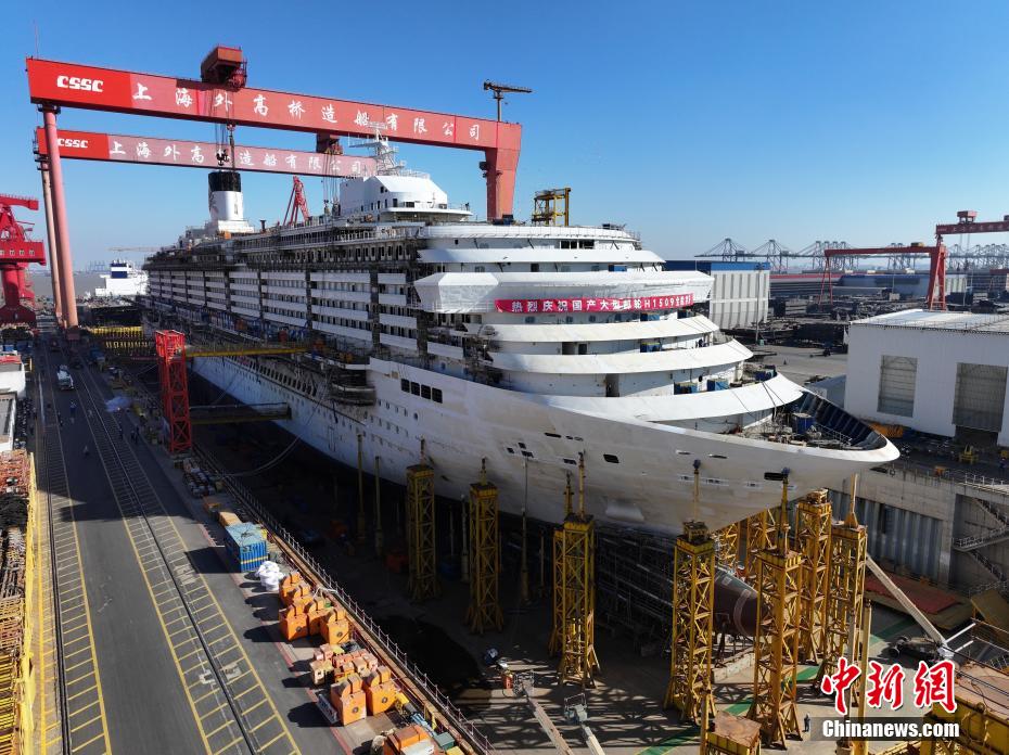“尺码”加大 第二艘中国国产大型邮轮“爱达·花城号”全船贯通