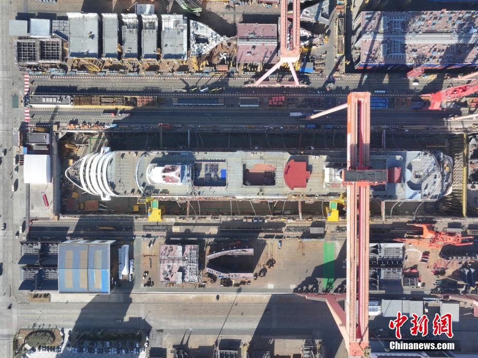 “尺码”加大 第二艘中国国产大型邮轮“爱达·花城号”全船贯通